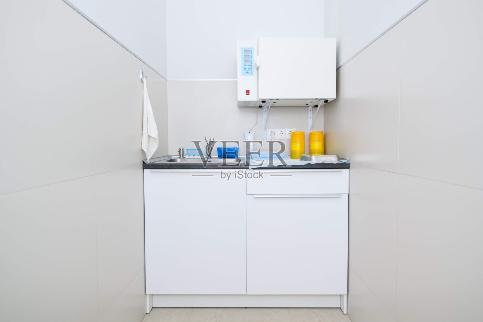 接受病人前放置消毒处照片摄影图片