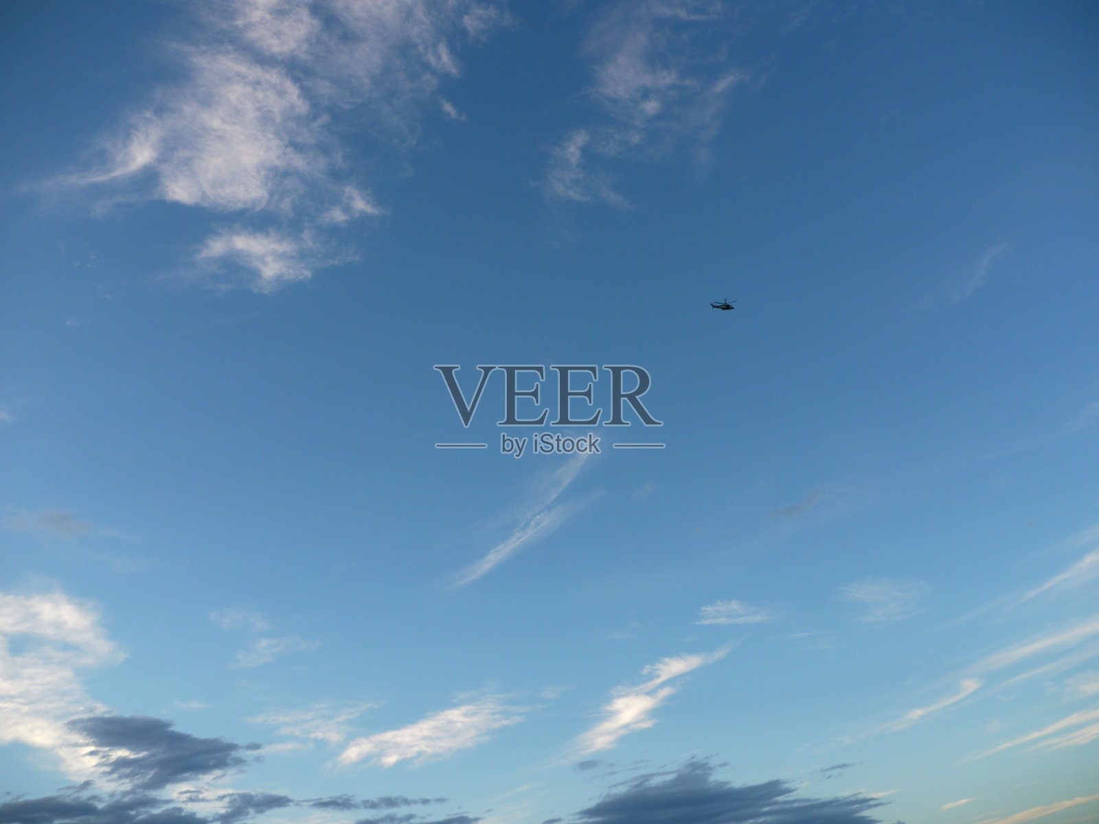 直升机飞行照片摄影图片