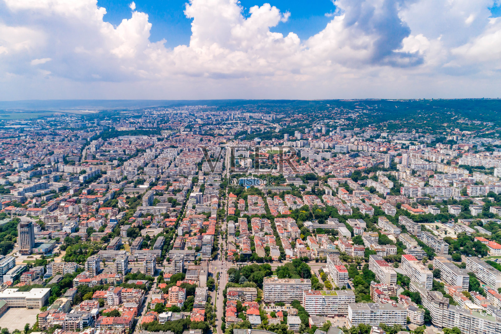 瓦尔纳市区鸟瞰图,保加利亚照片摄影图片