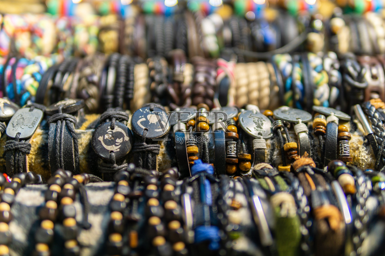 市场上的珠宝照片摄影图片