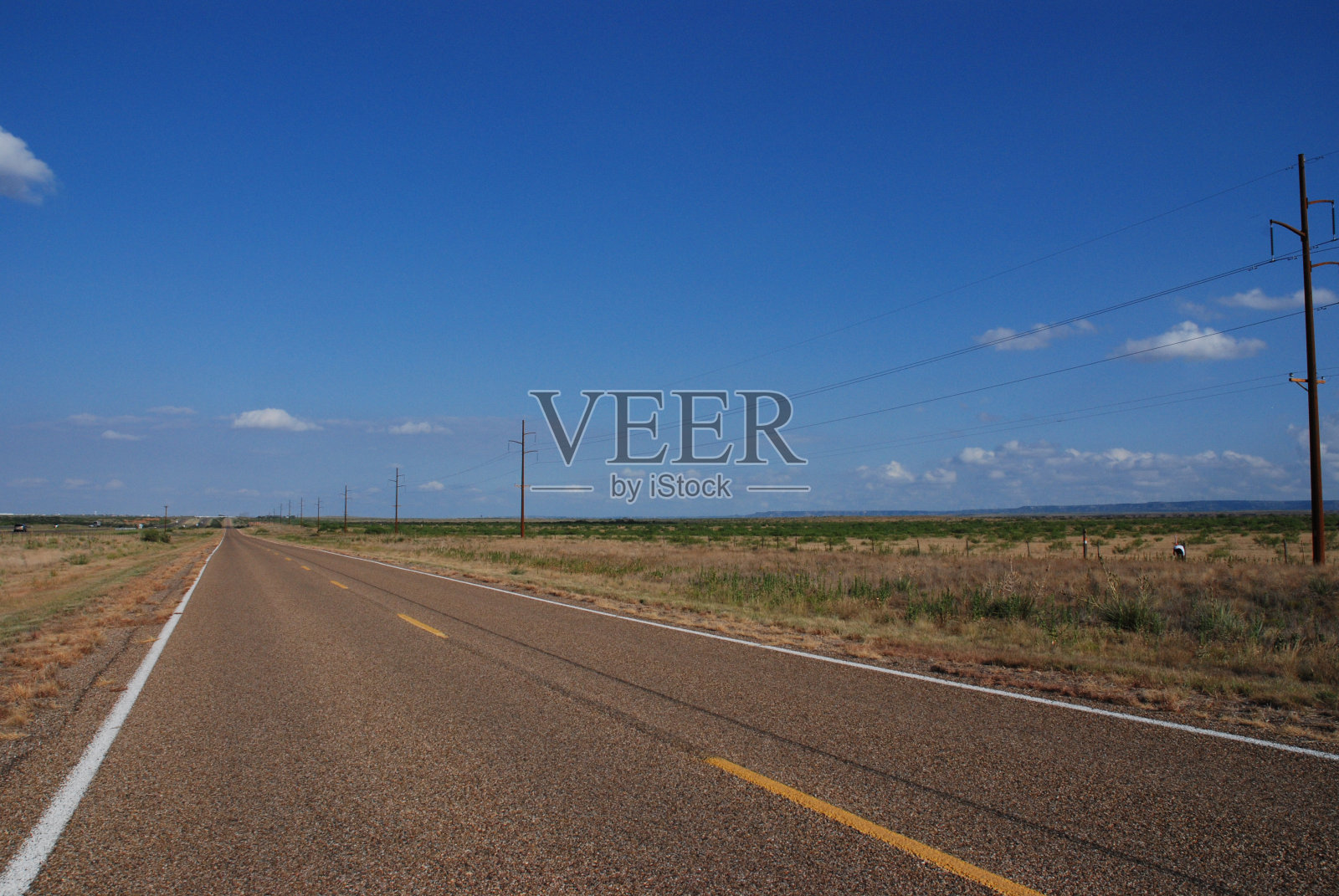 美国德克萨斯州和新墨西哥州之间的66号公路。2007年8月4日。照片摄影图片