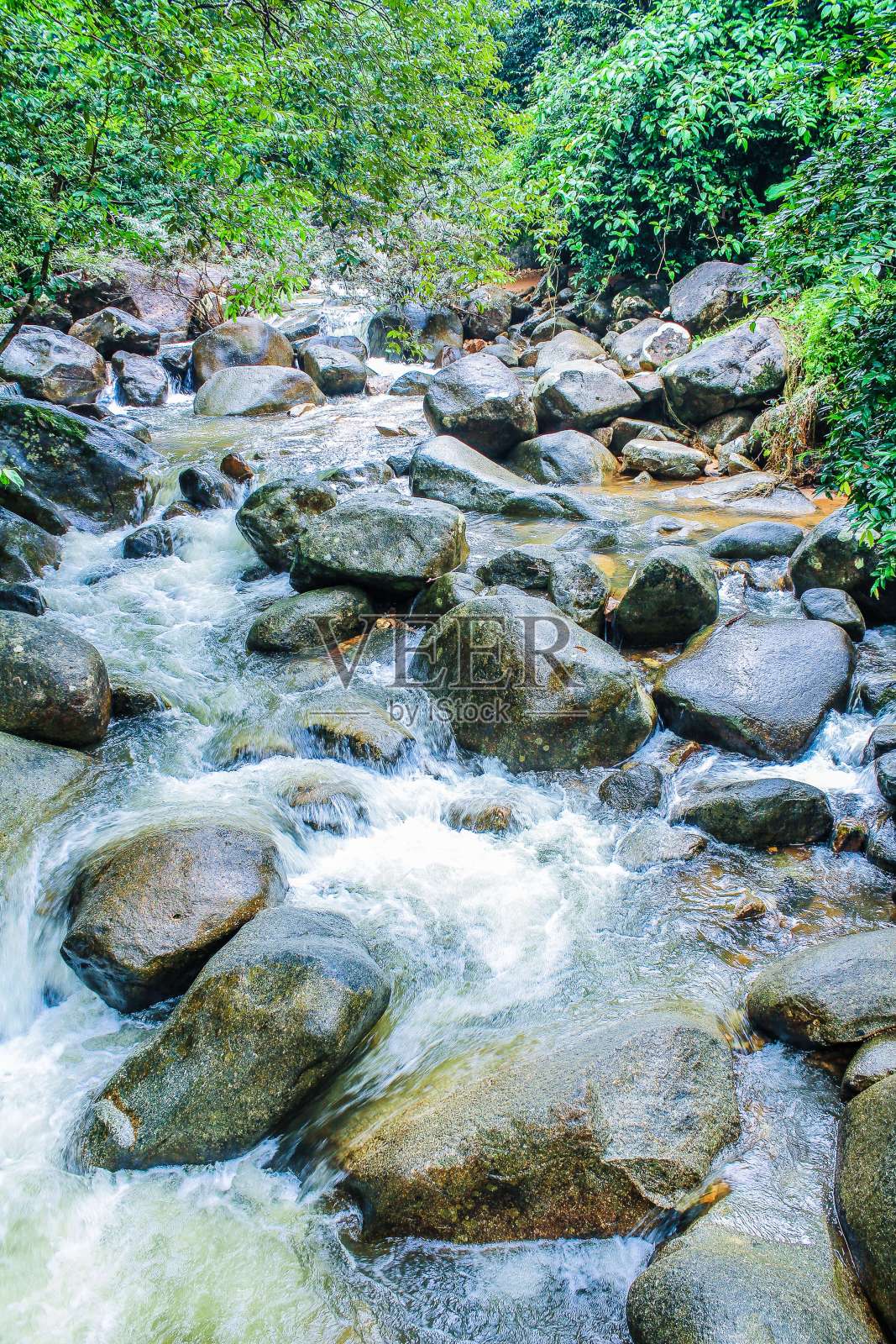 菲利奥瀑布 , 尚塔布里, 泰国照片摄影图片