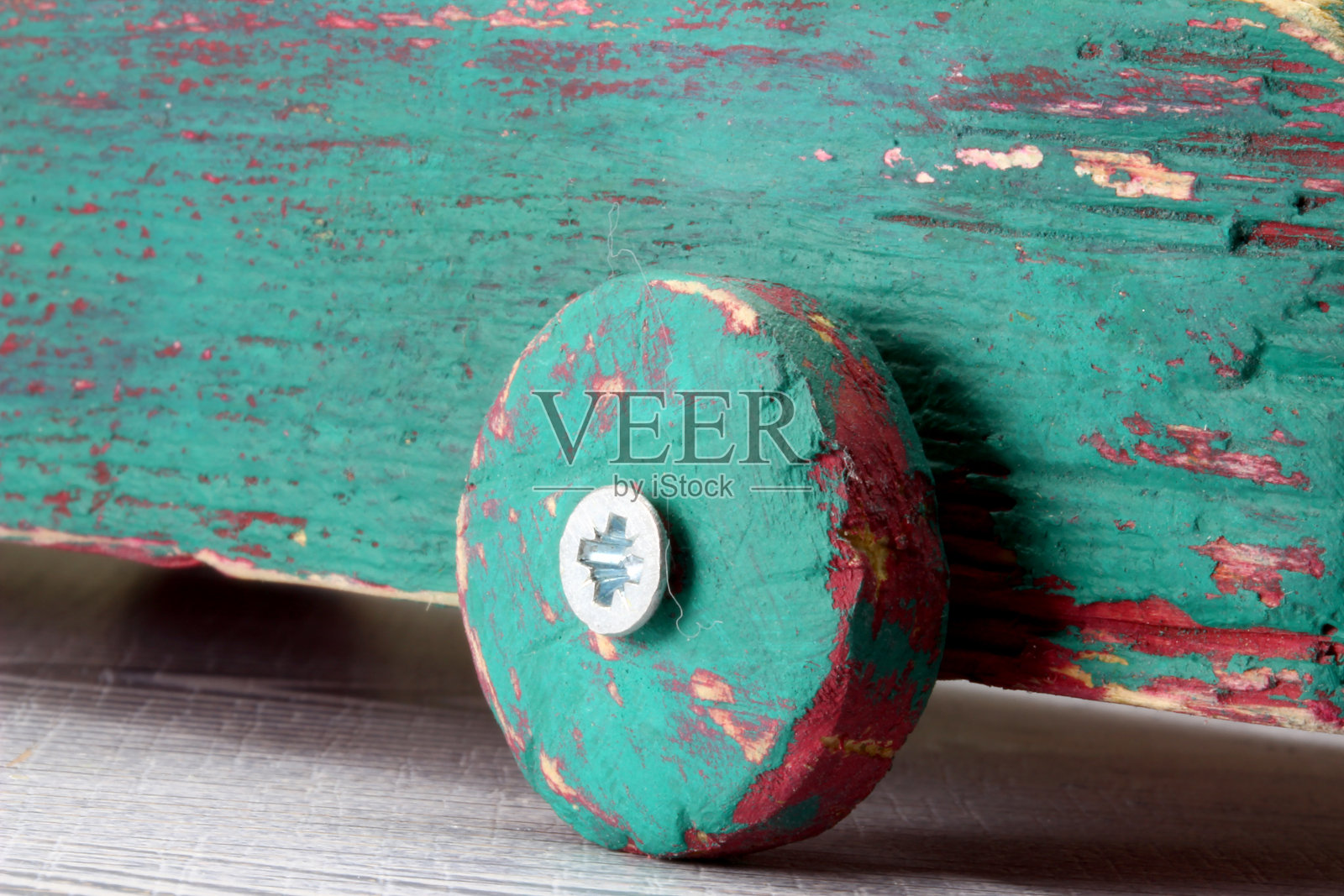 特写木制玩具车的细节照片摄影图片