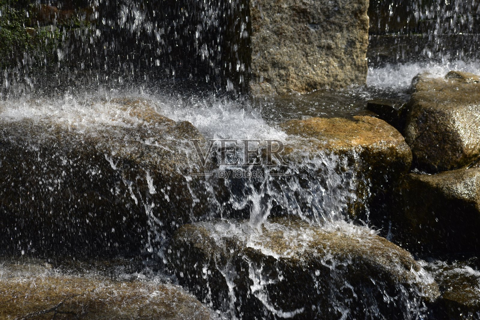 水下降照片摄影图片