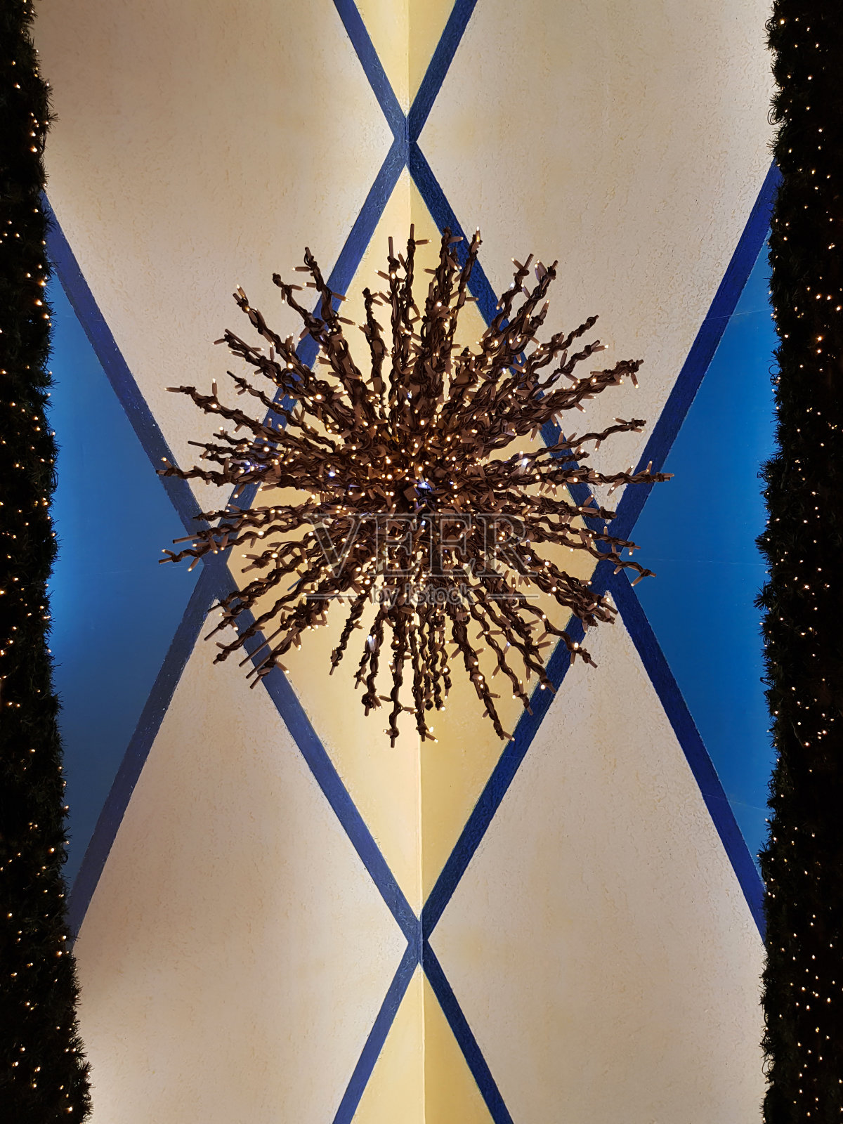 圣诞节天花板装饰照片摄影图片