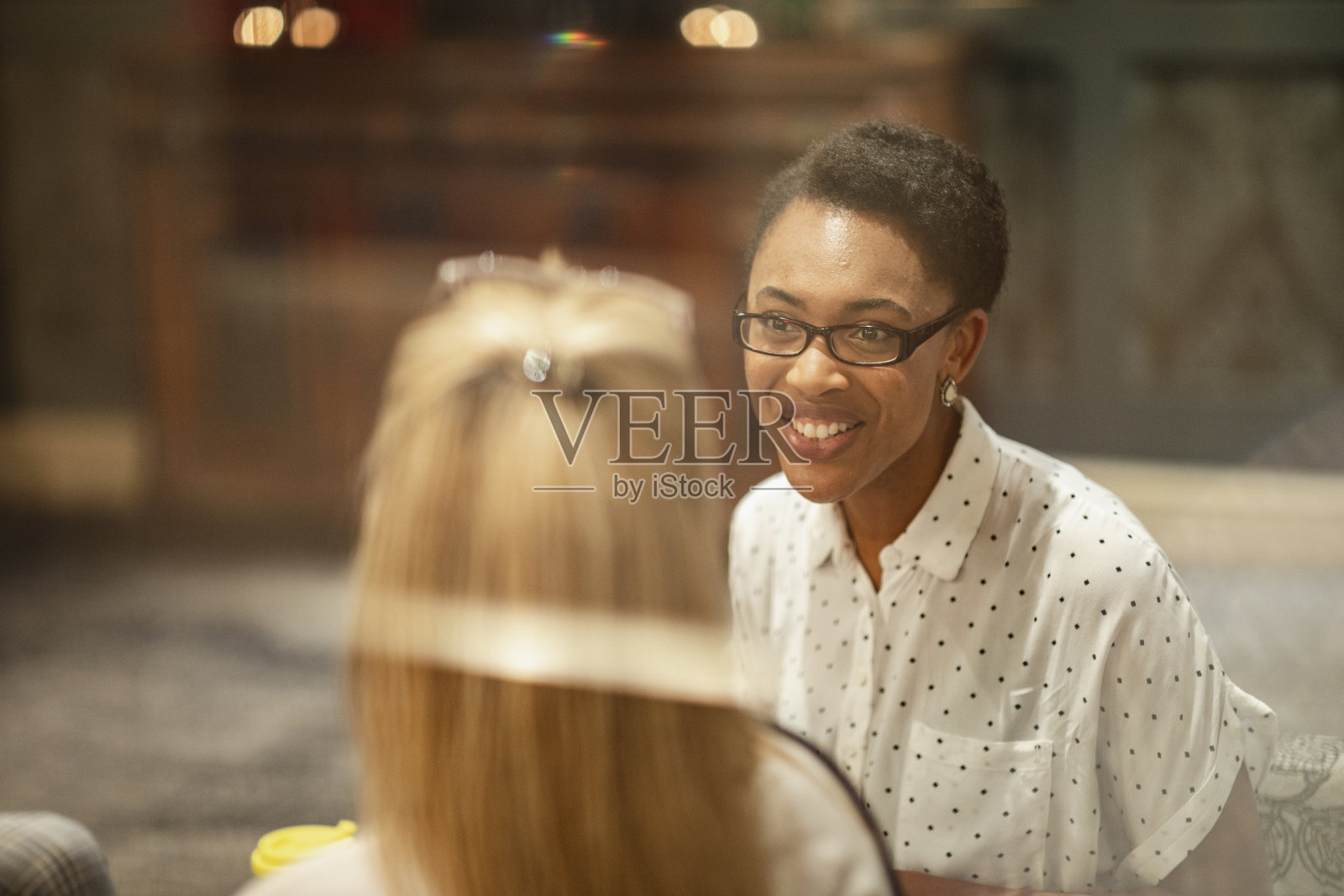 让我们开始会议照片摄影图片