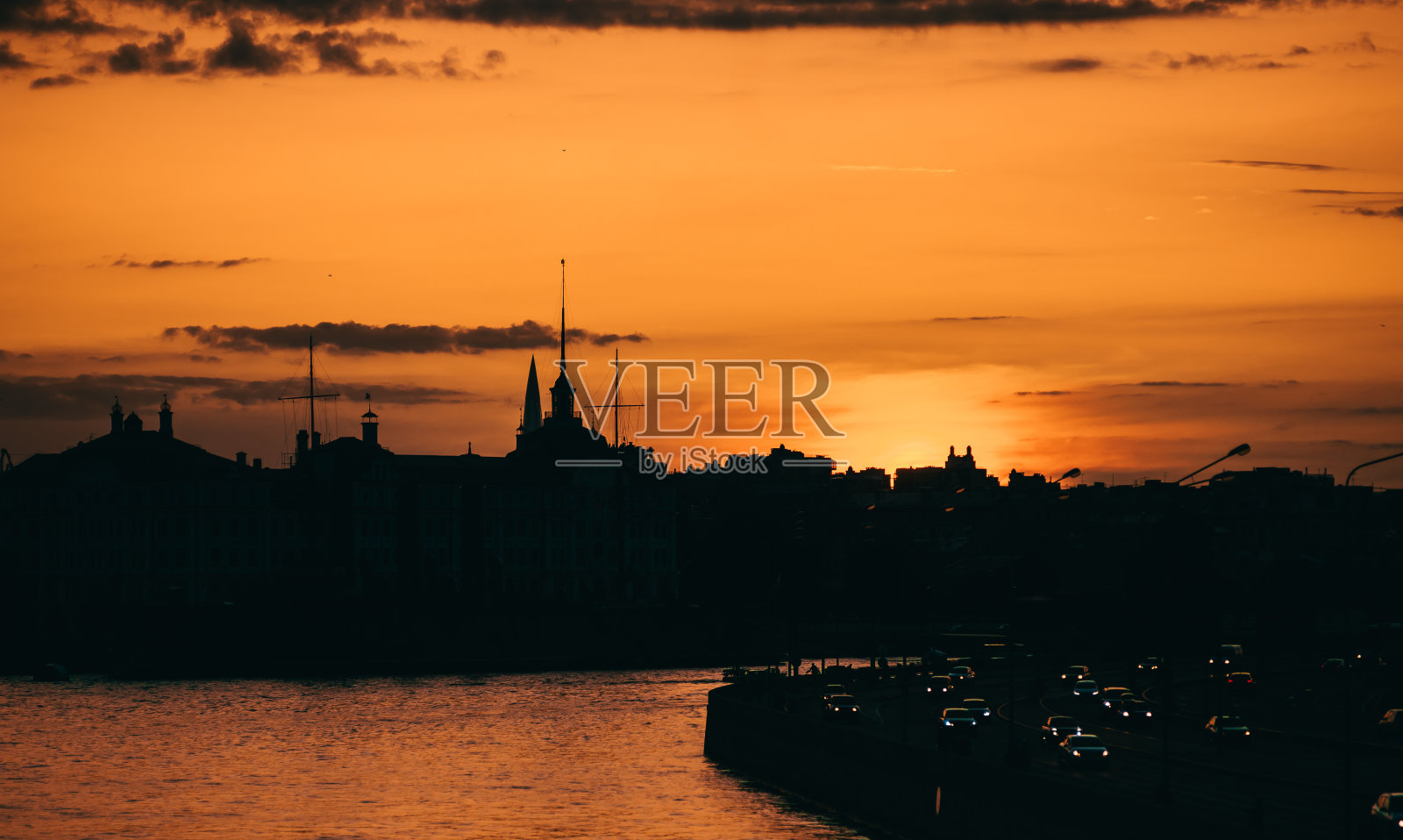 圣彼得堡天际线。涅瓦河堤岸的景色照片摄影图片