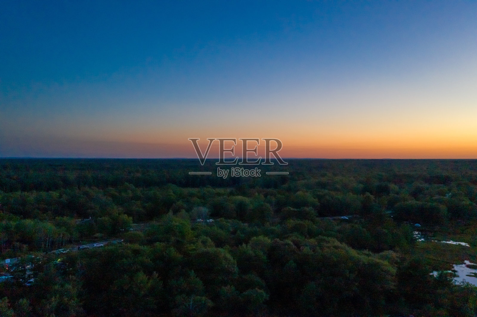 Muskoka Torrance Barrens暗天保护区和高地池塘,Gravenhurst,加拿大照片摄影图片