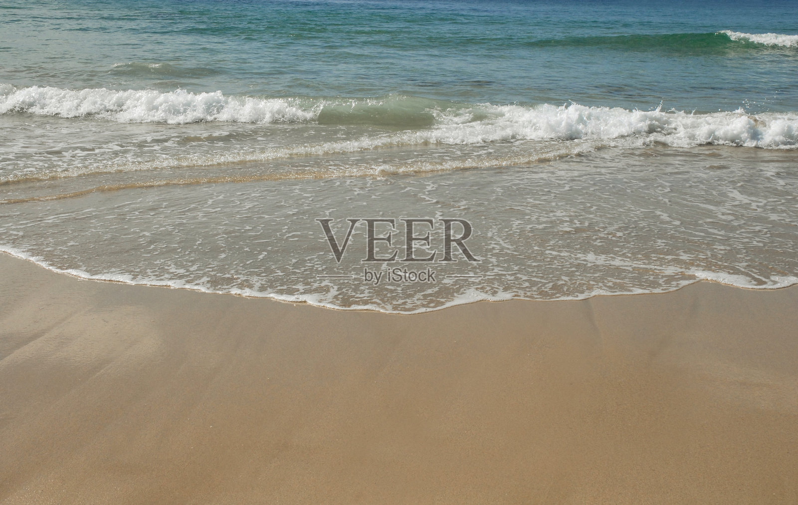 波在海滩照片摄影图片