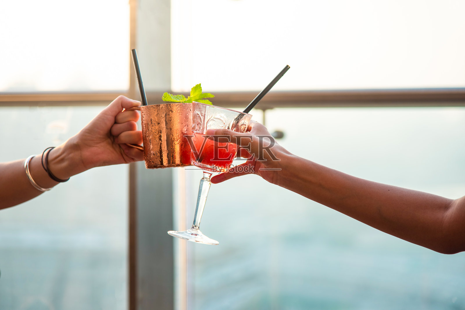 周末欢呼照片摄影图片