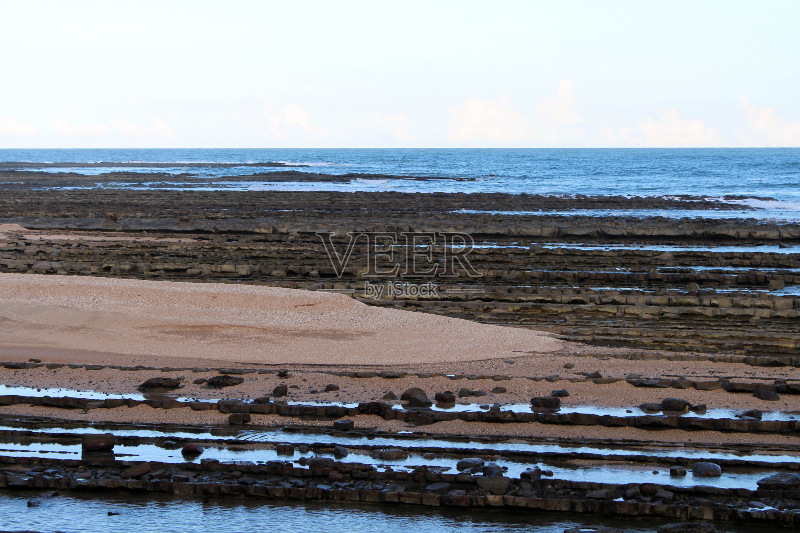 在青岛县被称为魔鬼洗衣板的岩层照片摄影图片