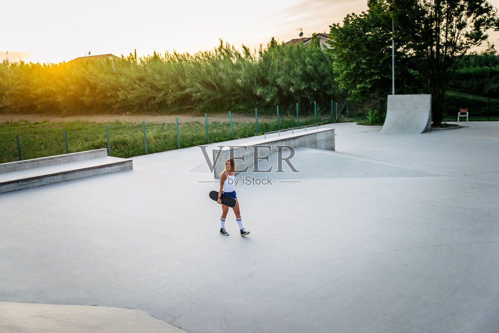 溜冰者酷女孩照片摄影图片