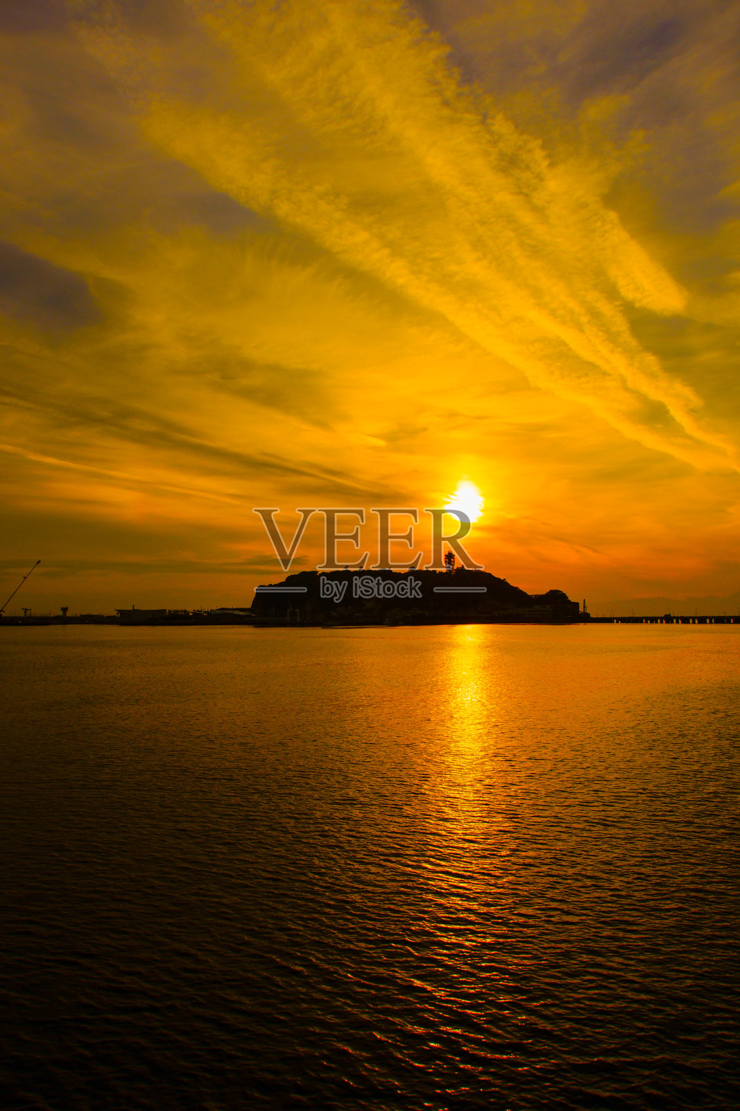 Enoshima的剪影和日落照片摄影图片