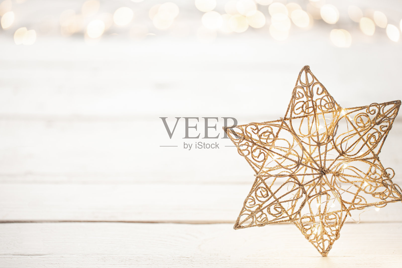 节日的新年背景与星星和灯光照片摄影图片