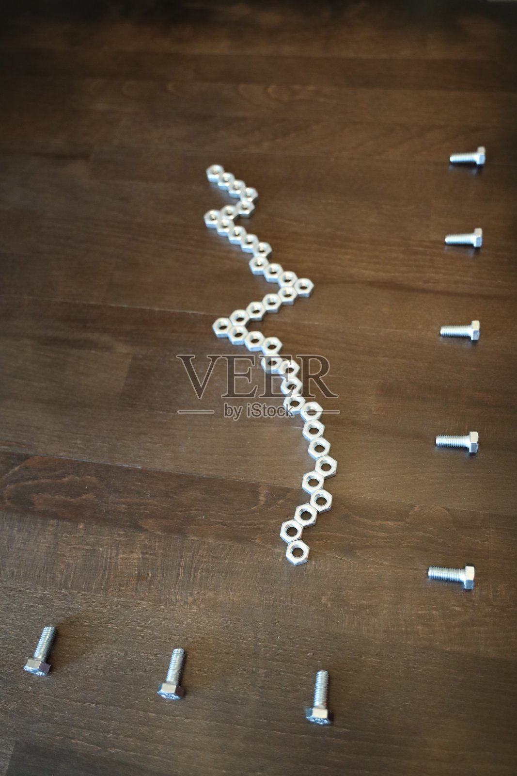 用六角螺母绘制的交易图表照片摄影图片