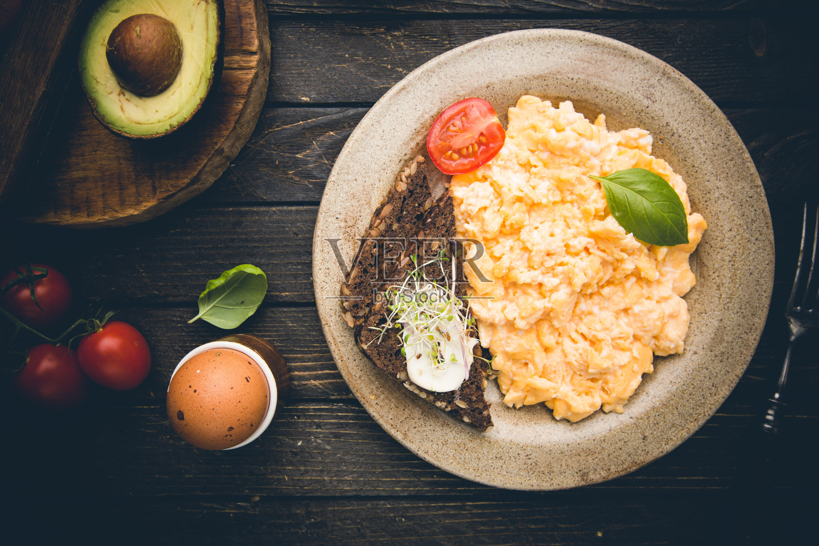 新鲜煮炒蛋照片摄影图片