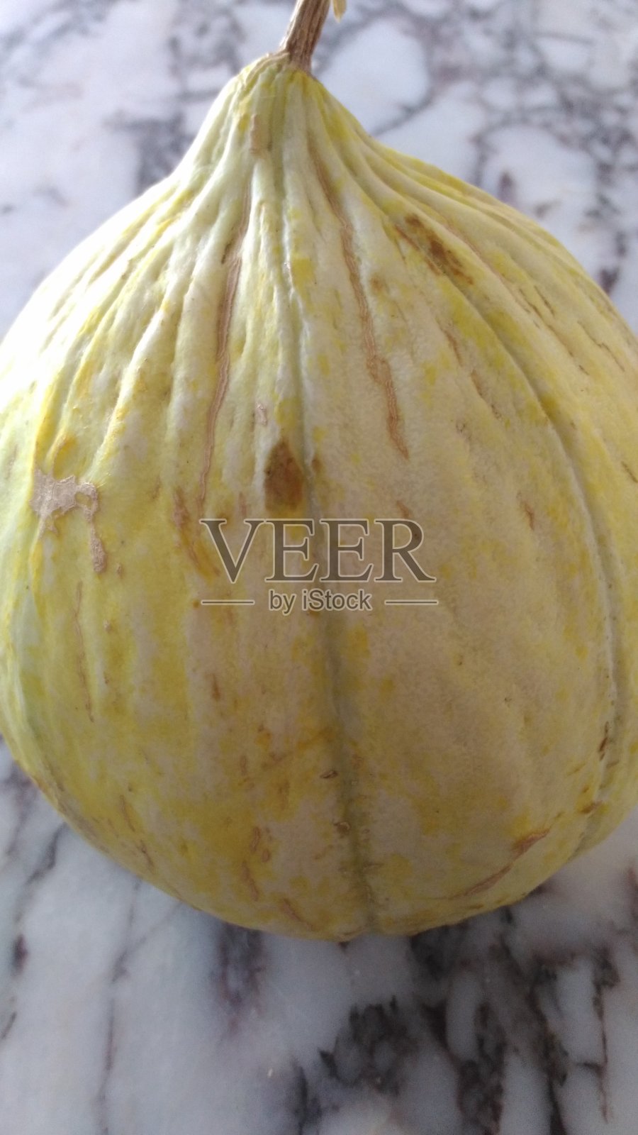 一种黄色的瓜类天然水果照片摄影图片
