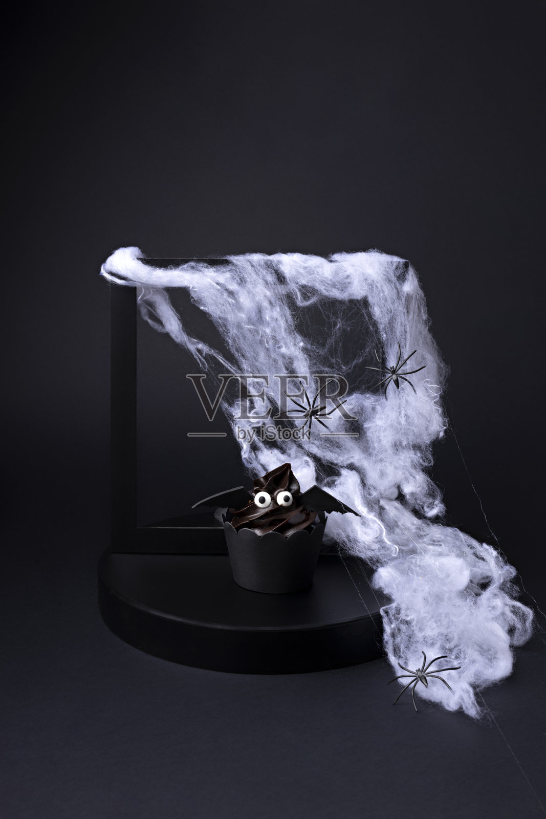 幽灵的万圣节背景蝙蝠,蜘蛛网和蜘蛛照片摄影图片