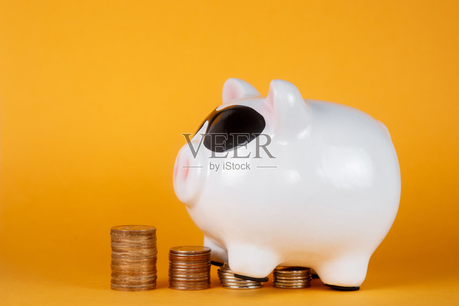 为美好生活而储蓄照片摄影图片