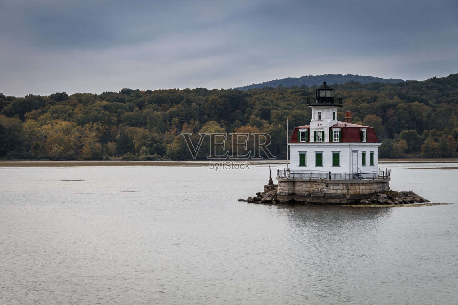 伊索普斯灯塔在哈德逊河,伊索普斯,纽约,初秋照片摄影图片