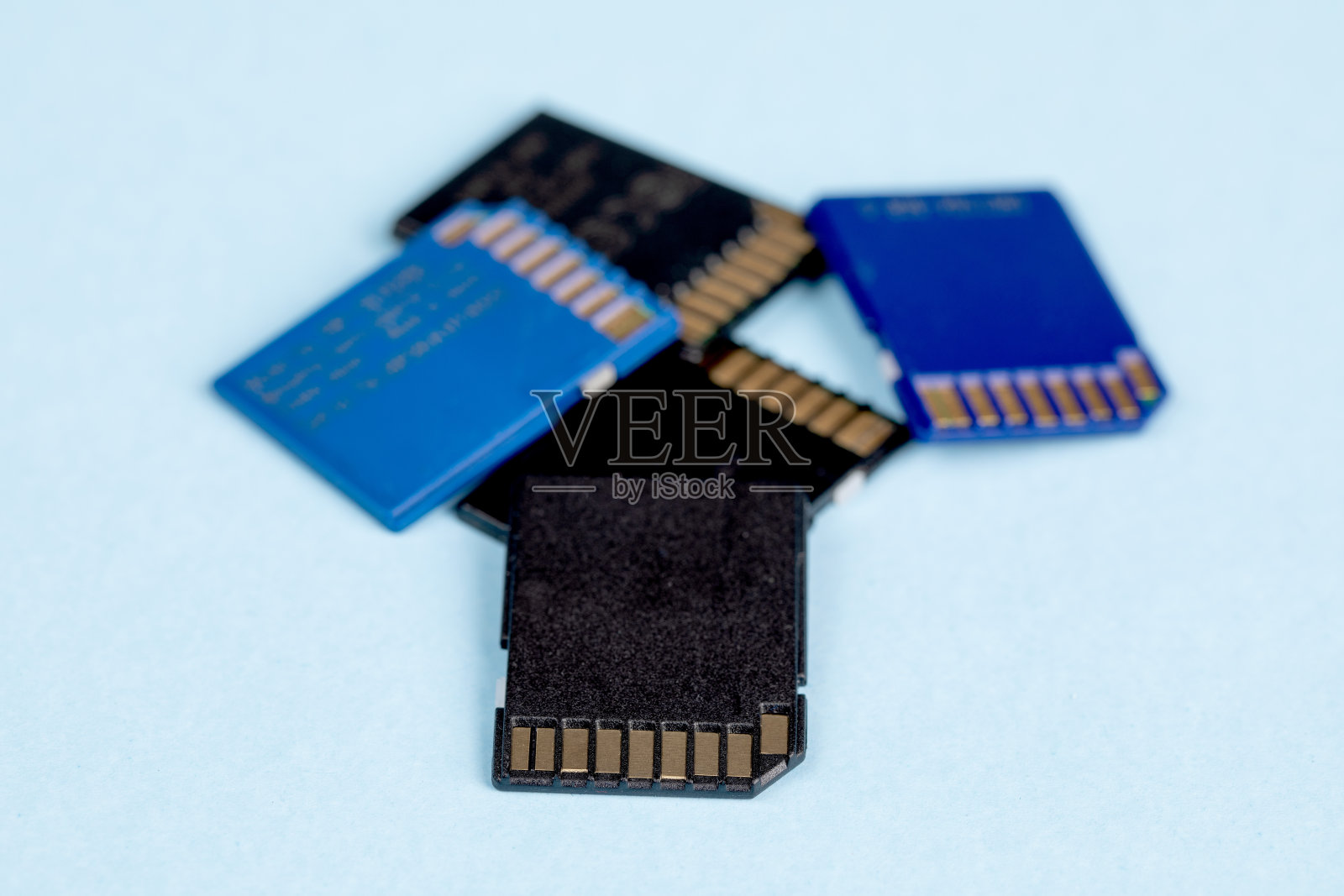 一堆用于照相机或计算机的安全数字媒体卡照片摄影图片