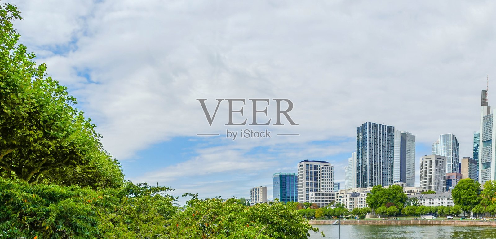 全景河漫步德国法兰克福照片摄影图片