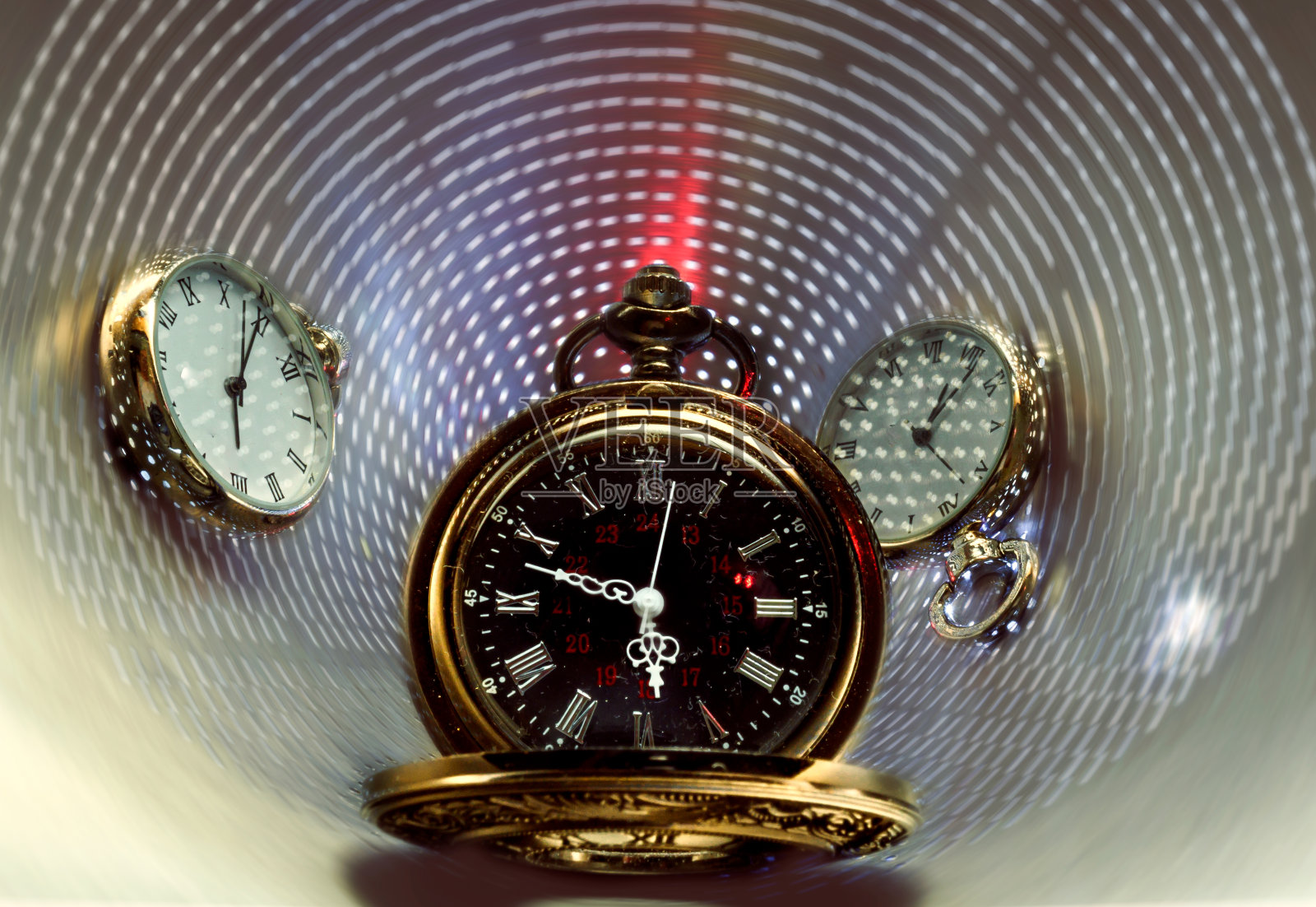 从时间和空间的角度看时钟照片摄影图片