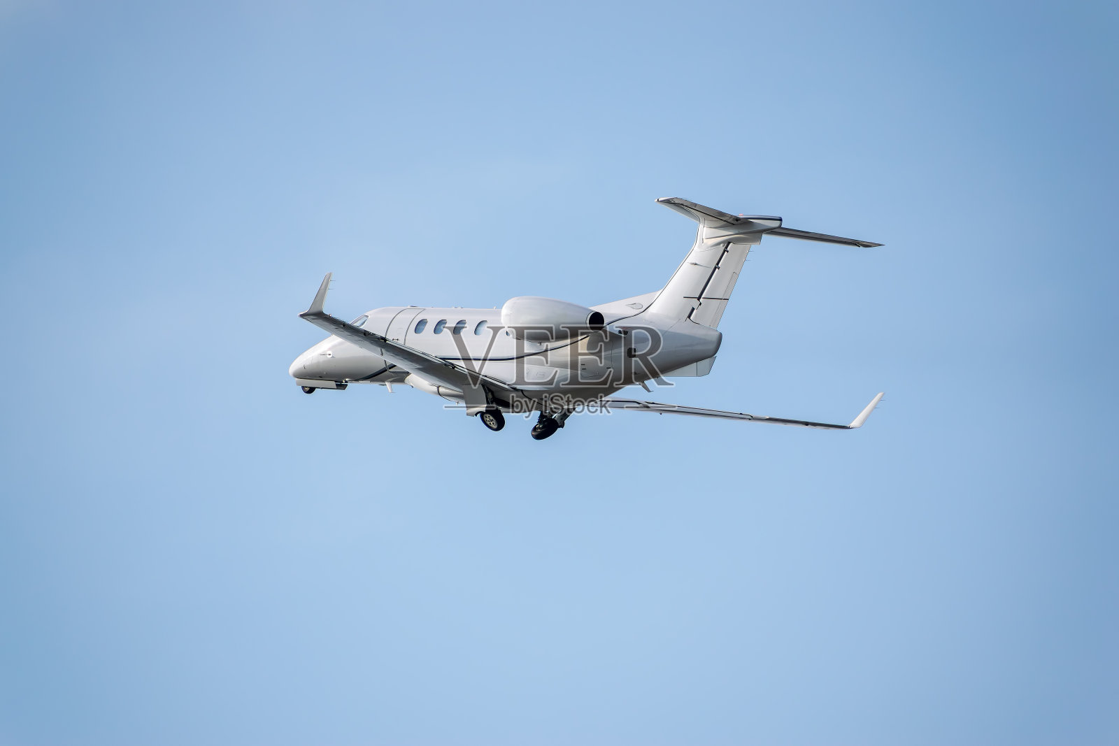 商用飞机起飞照片摄影图片