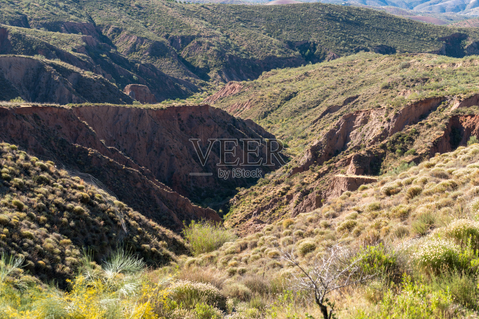 西班牙南部的山区照片摄影图片