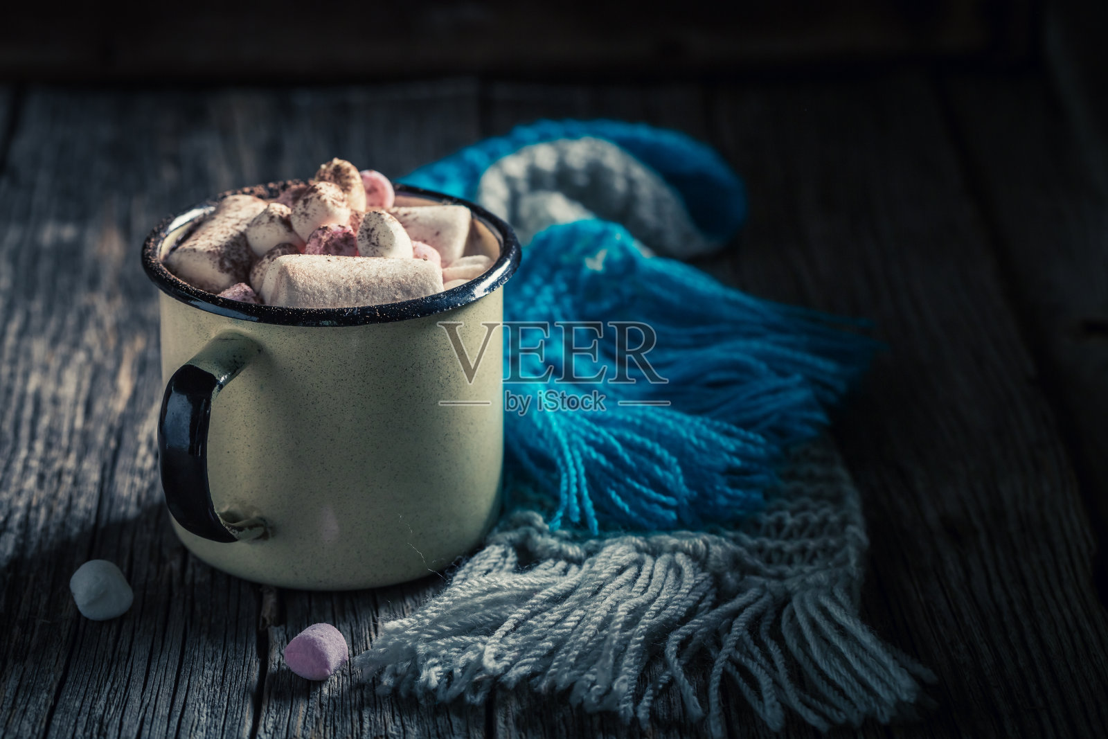 圣诞节自制巧克力和棉花糖的特写照片摄影图片