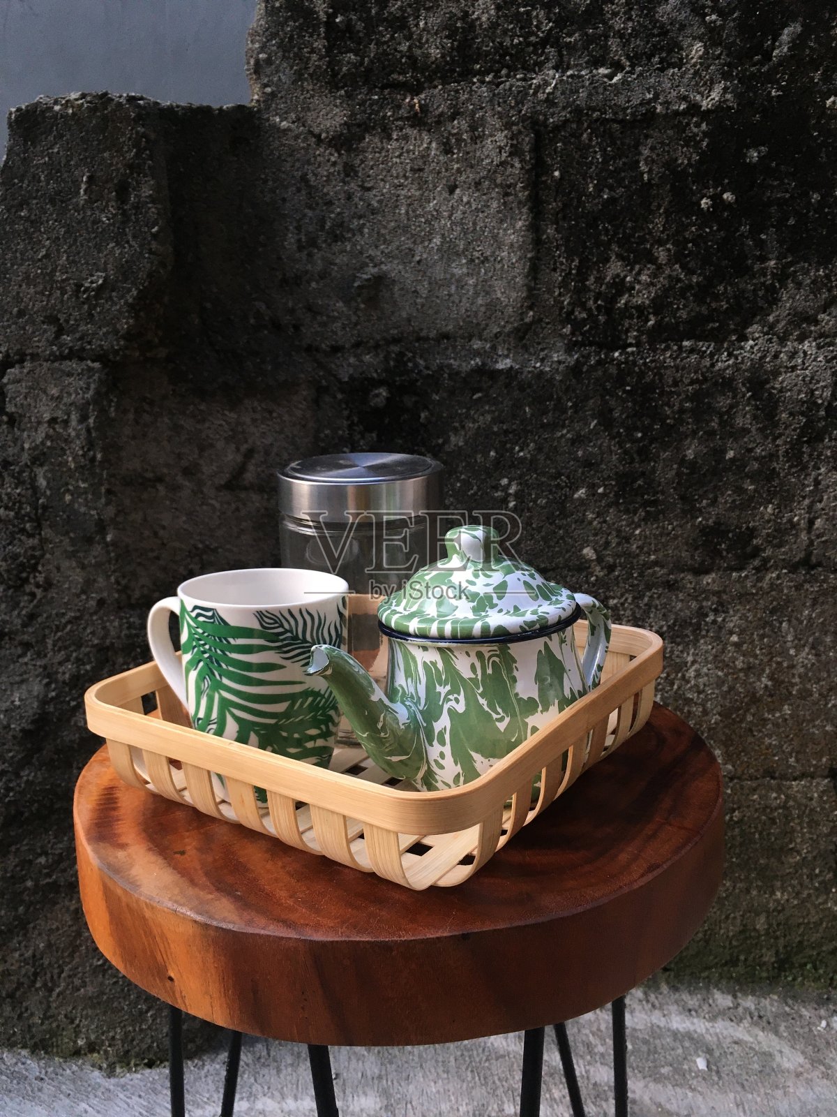 竹编织产品,用于托盘,组织者和室内植物覆盖物照片摄影图片