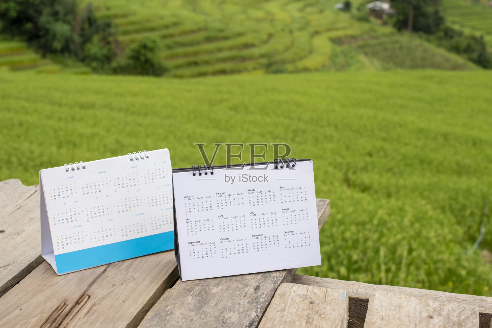 日历2021计划和组织者计划和提醒每日预约,会议议程,时间表,时间表,和工作的管理,日历提醒事件概念。照片摄影图片