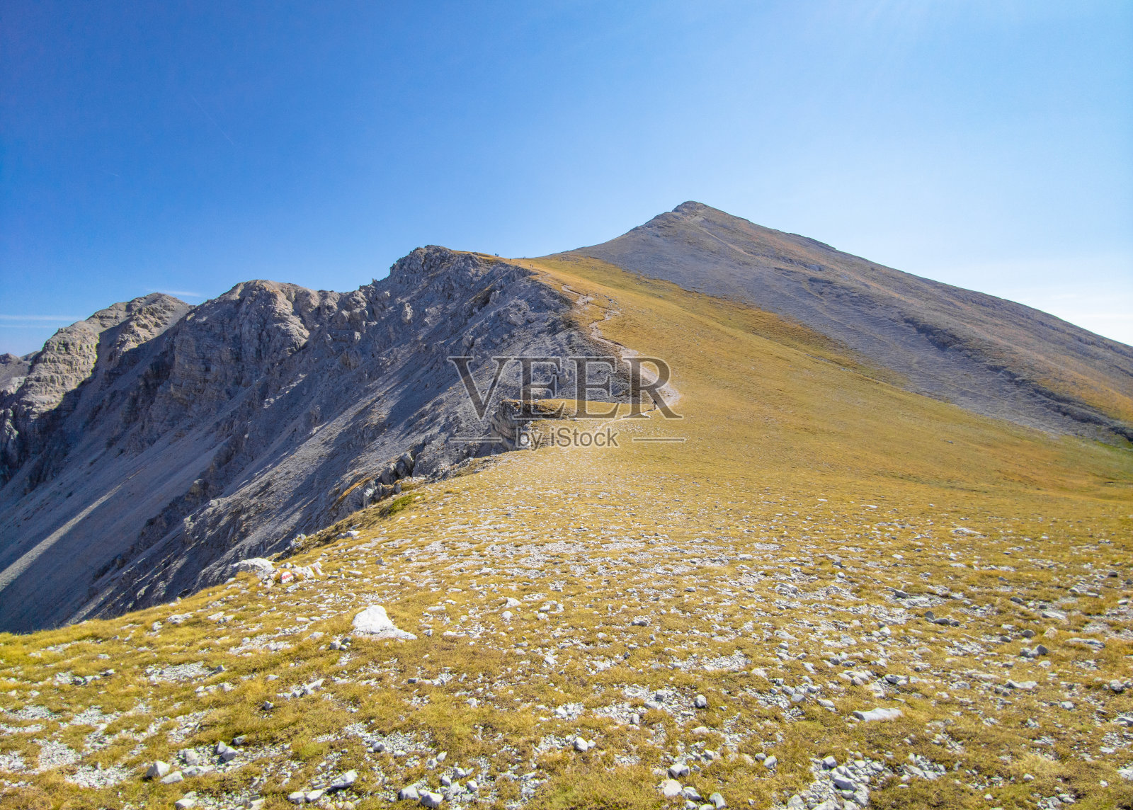 威利诺山(意大利)-阿布鲁佐地区的山照片摄影图片