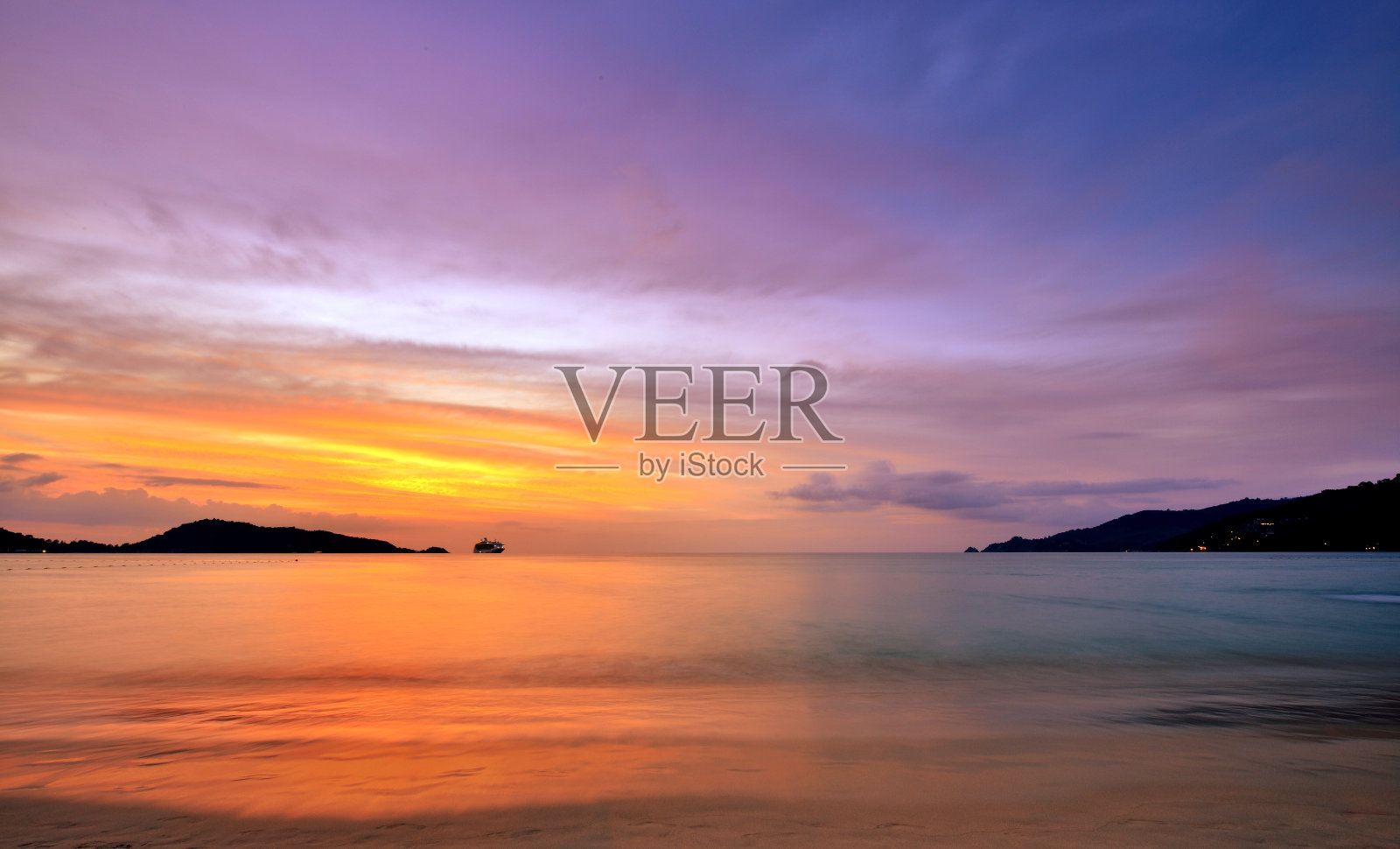 巴东海滩日落,普吉岛,泰国照片摄影图片