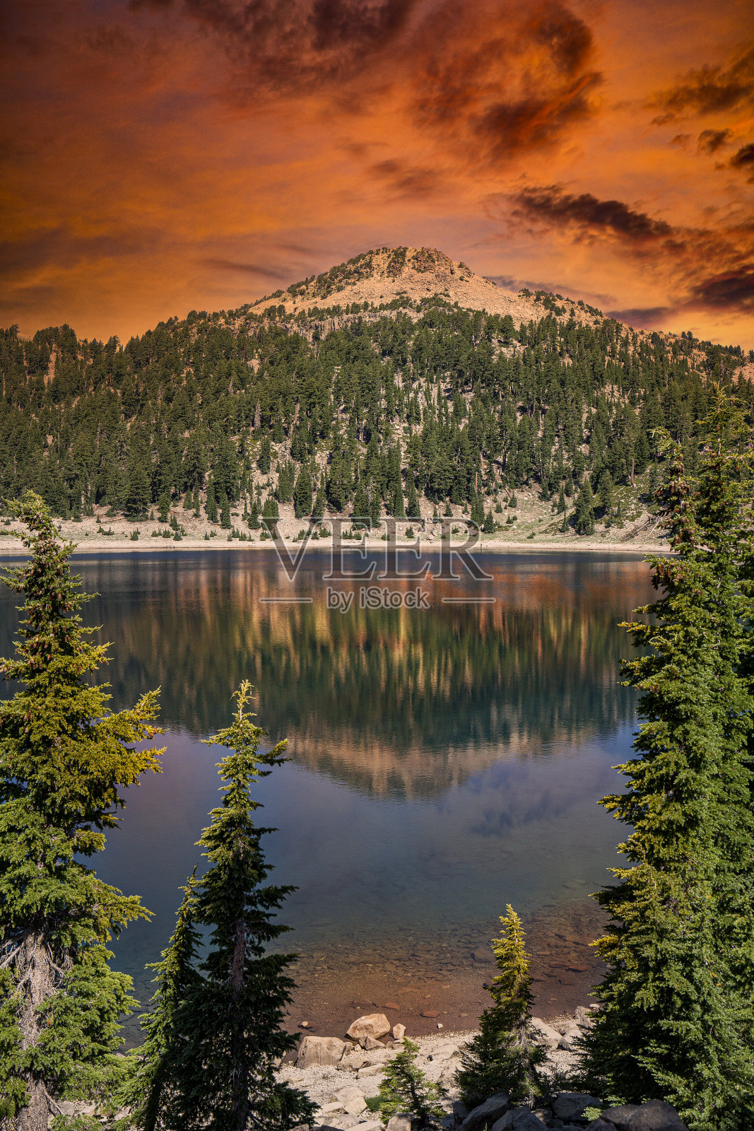 海伦湖照片摄影图片