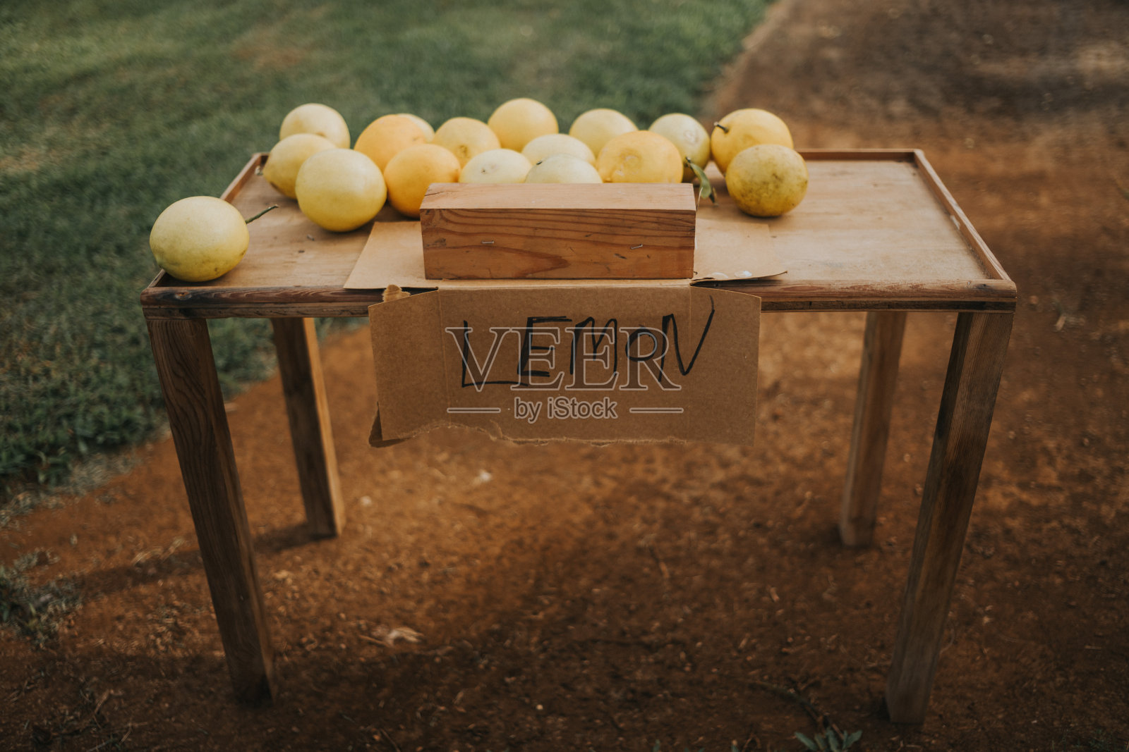 柠檬站照片摄影图片