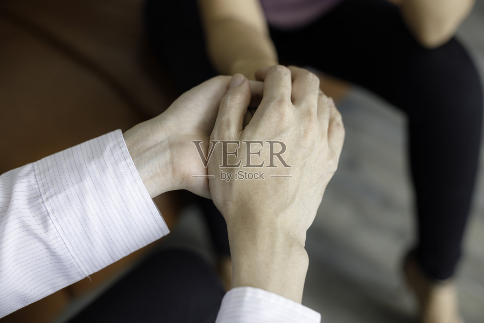 在病毒爆发期间照顾心理健康照片摄影图片