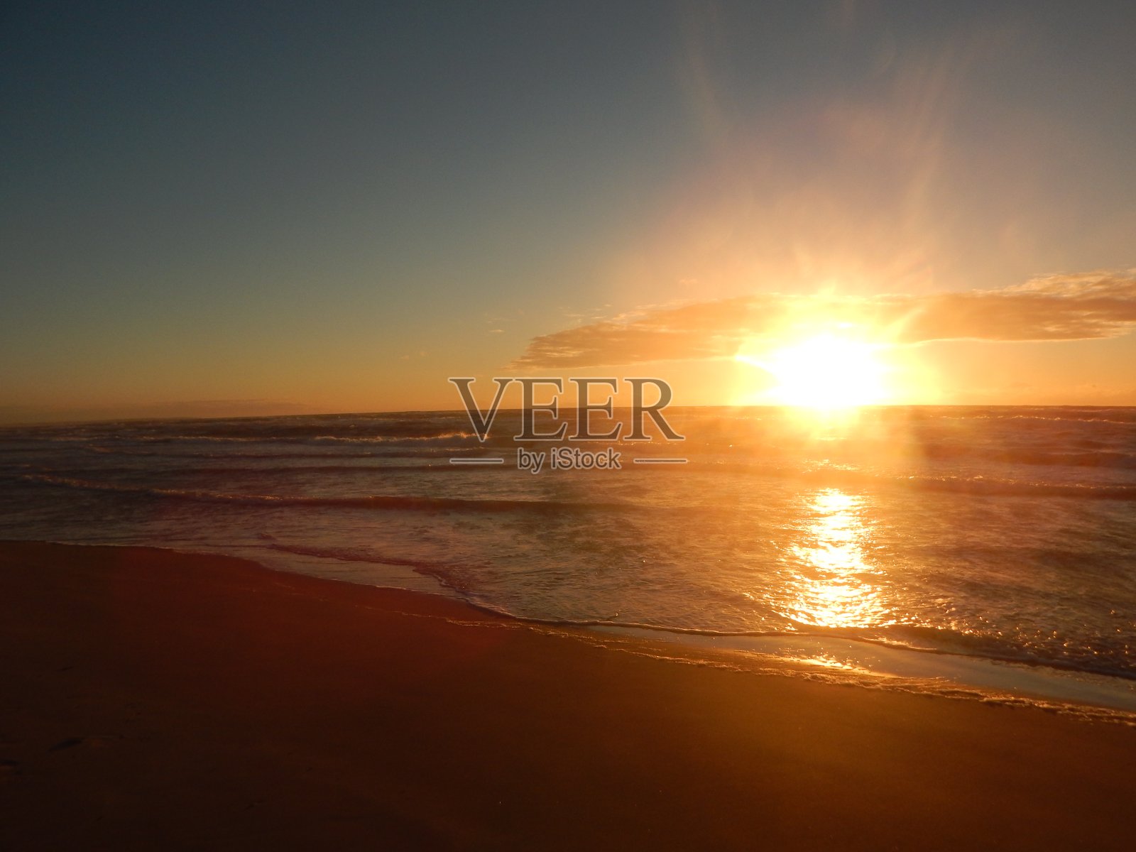 美丽的日落在北海海滩在丹麦照片摄影图片