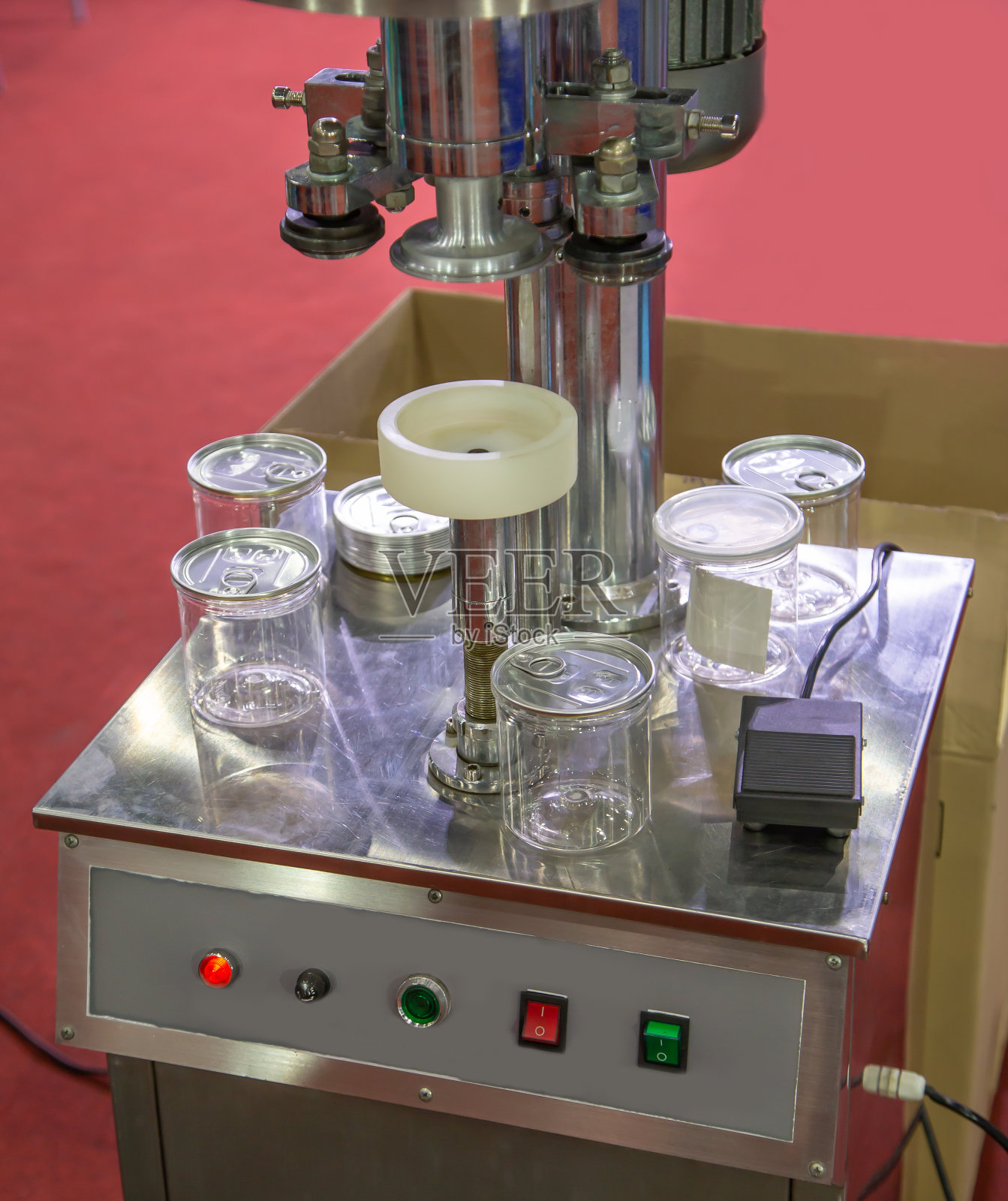 拉环封罐机照片摄影图片