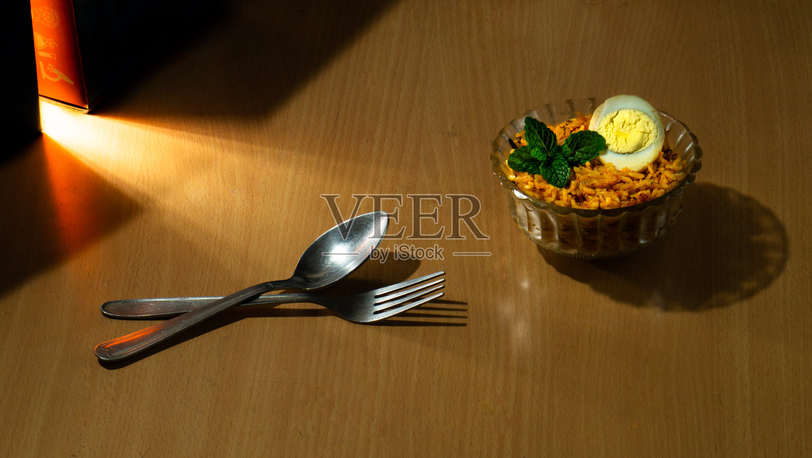 美味的自制鸡蛋饭照片摄影图片