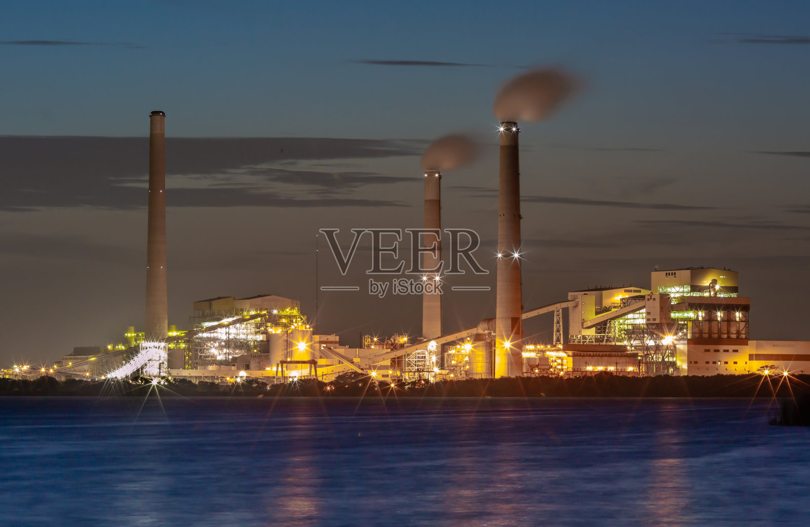 卡拉维拉斯发电厂照片摄影图片