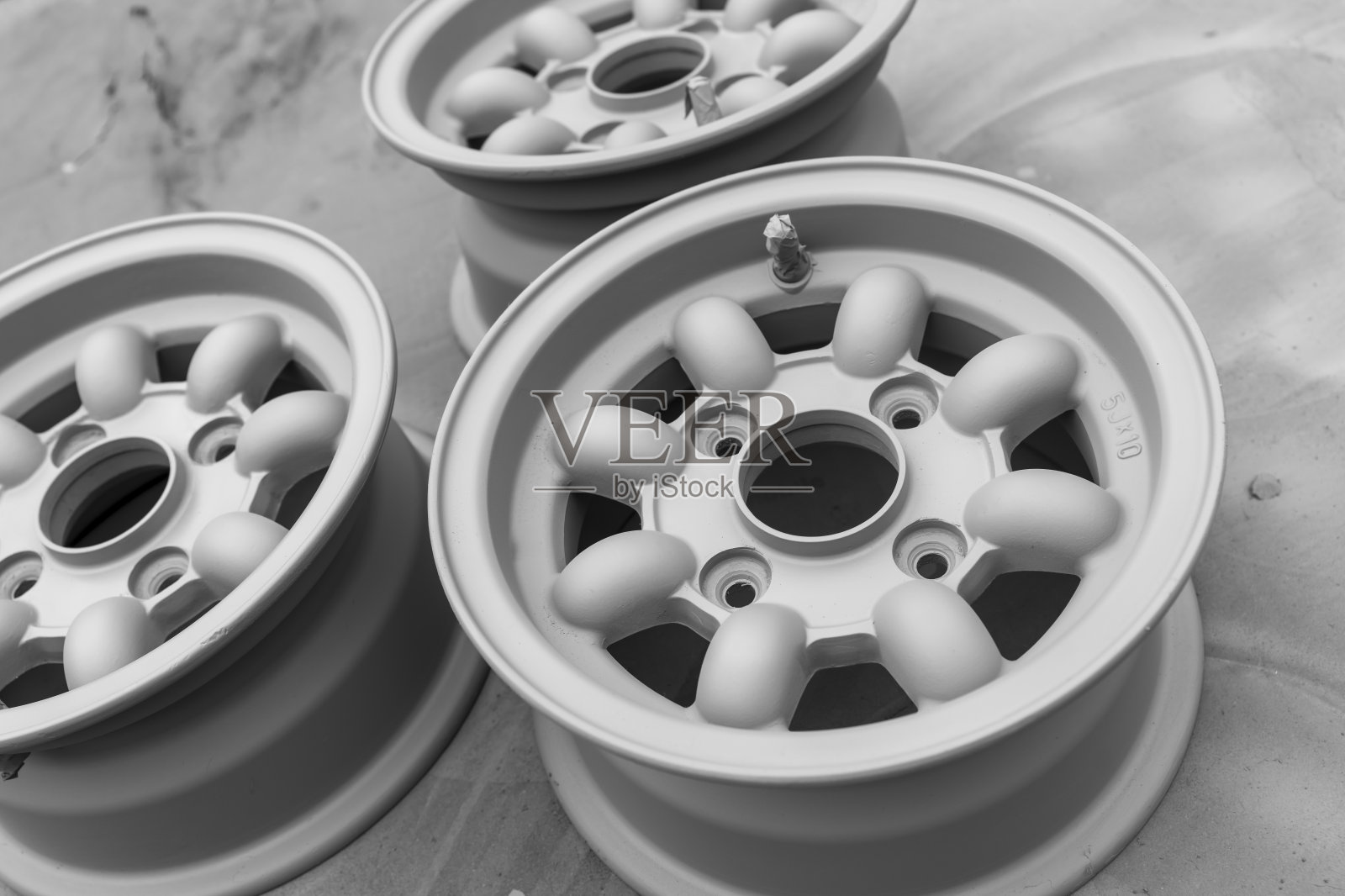 经典的轮辋翻新照片摄影图片