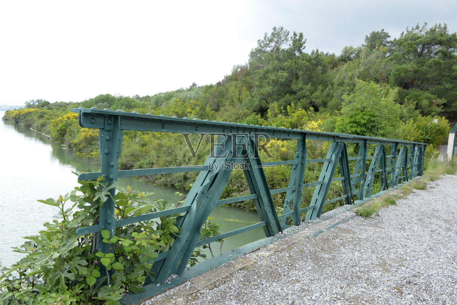 旧金属桥的细节照片摄影图片