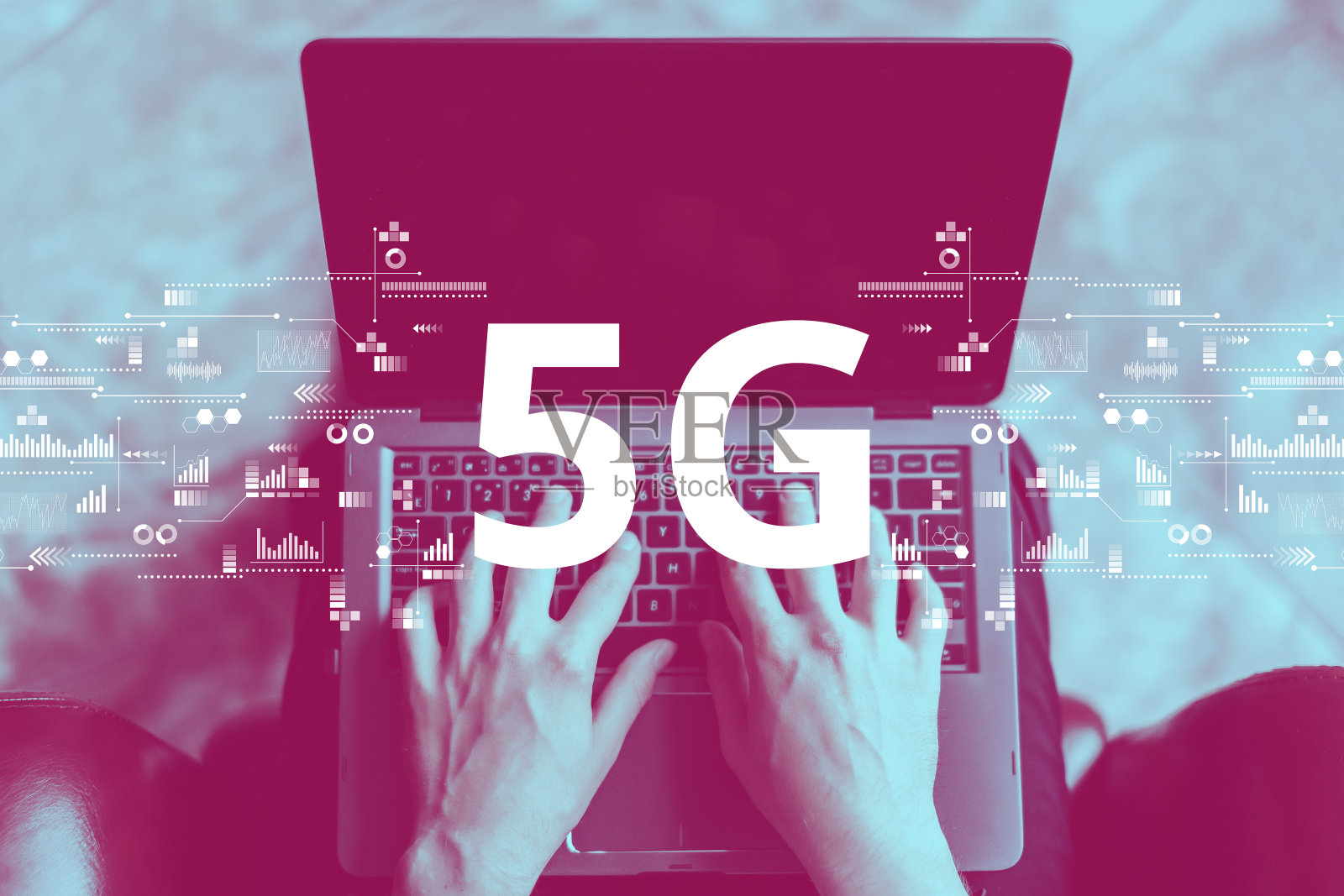 一个拥有5G移动网络背景的人拥有一台笔记本电脑照片摄影图片