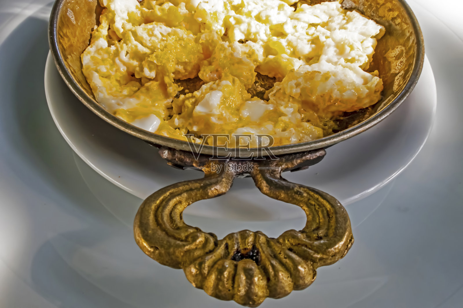 传统的土耳其早餐煎蛋卷照片摄影图片