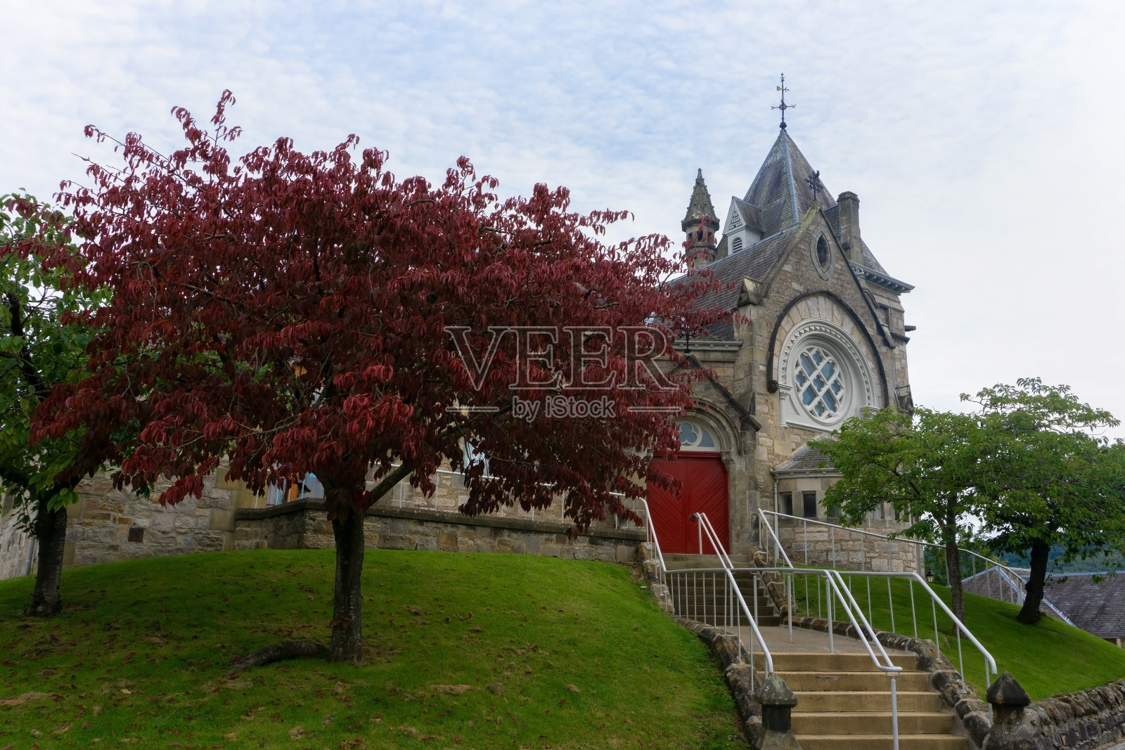 苏格兰高地的皮特洛克里教区教堂照片摄影图片