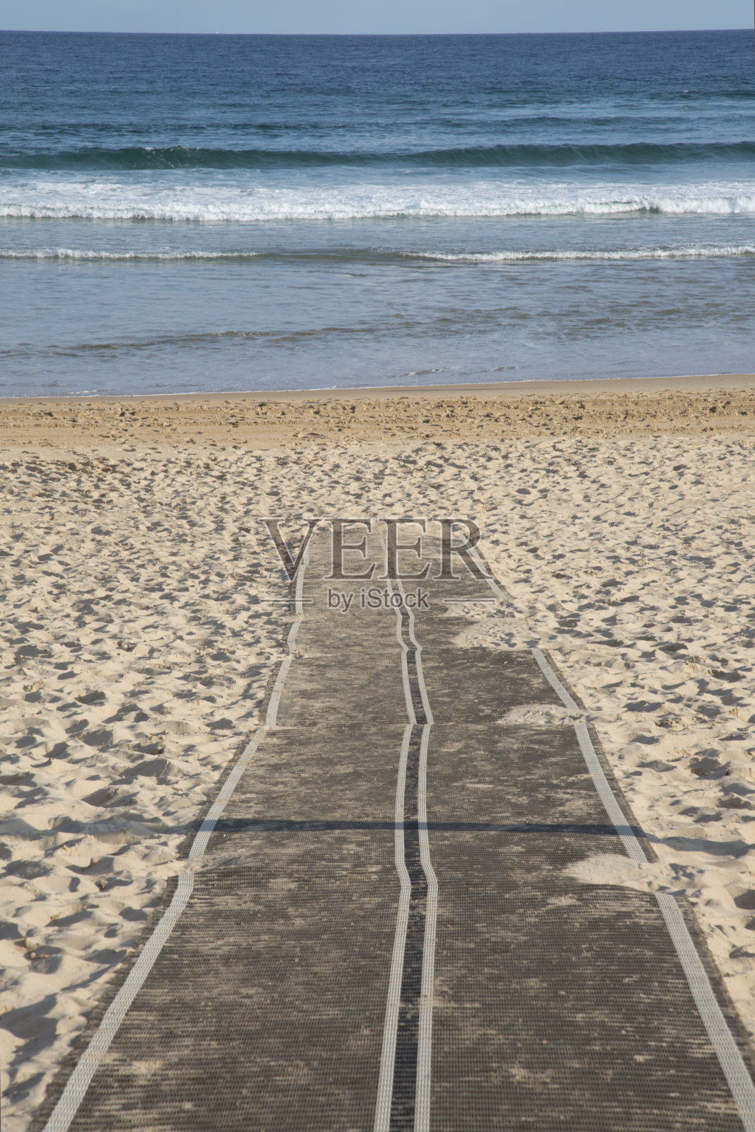 索莫海滩上的小径;桑坦德;坎塔布里亚照片摄影图片