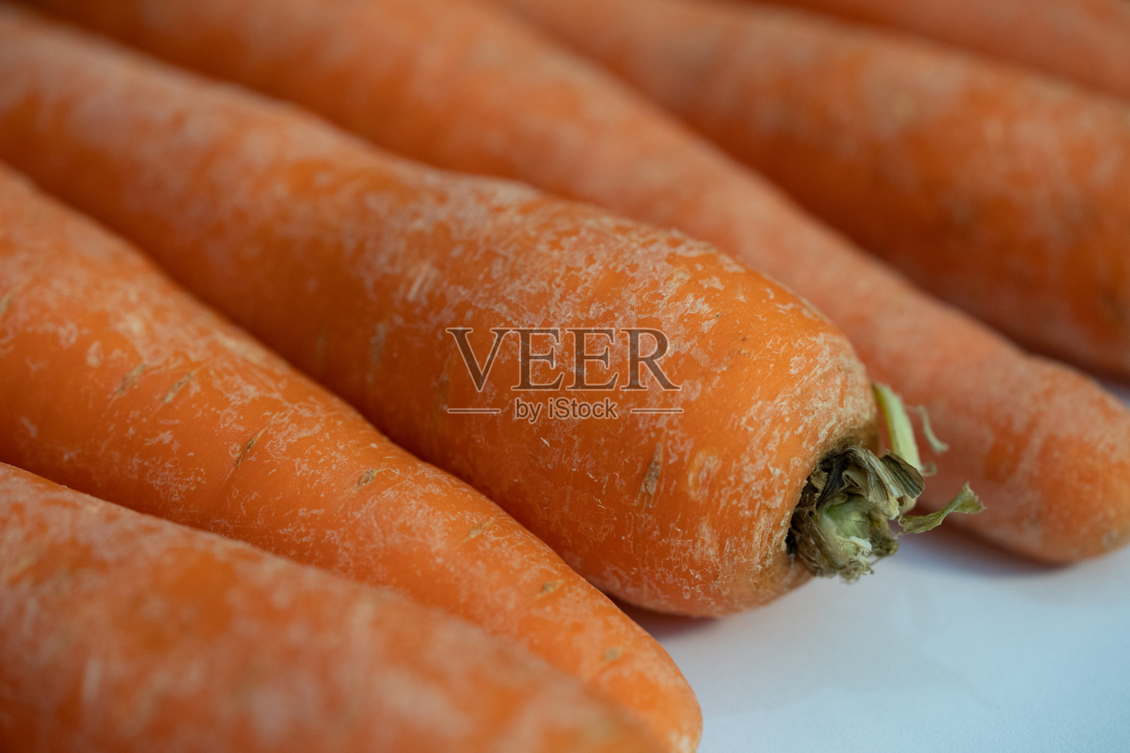 新鲜的胡萝卜。照片摄影图片