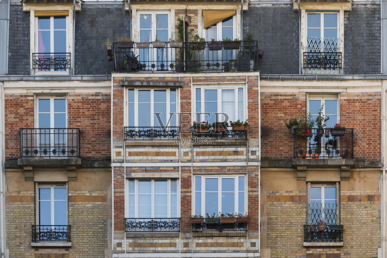 大城市的现代建筑外观照片摄影图片