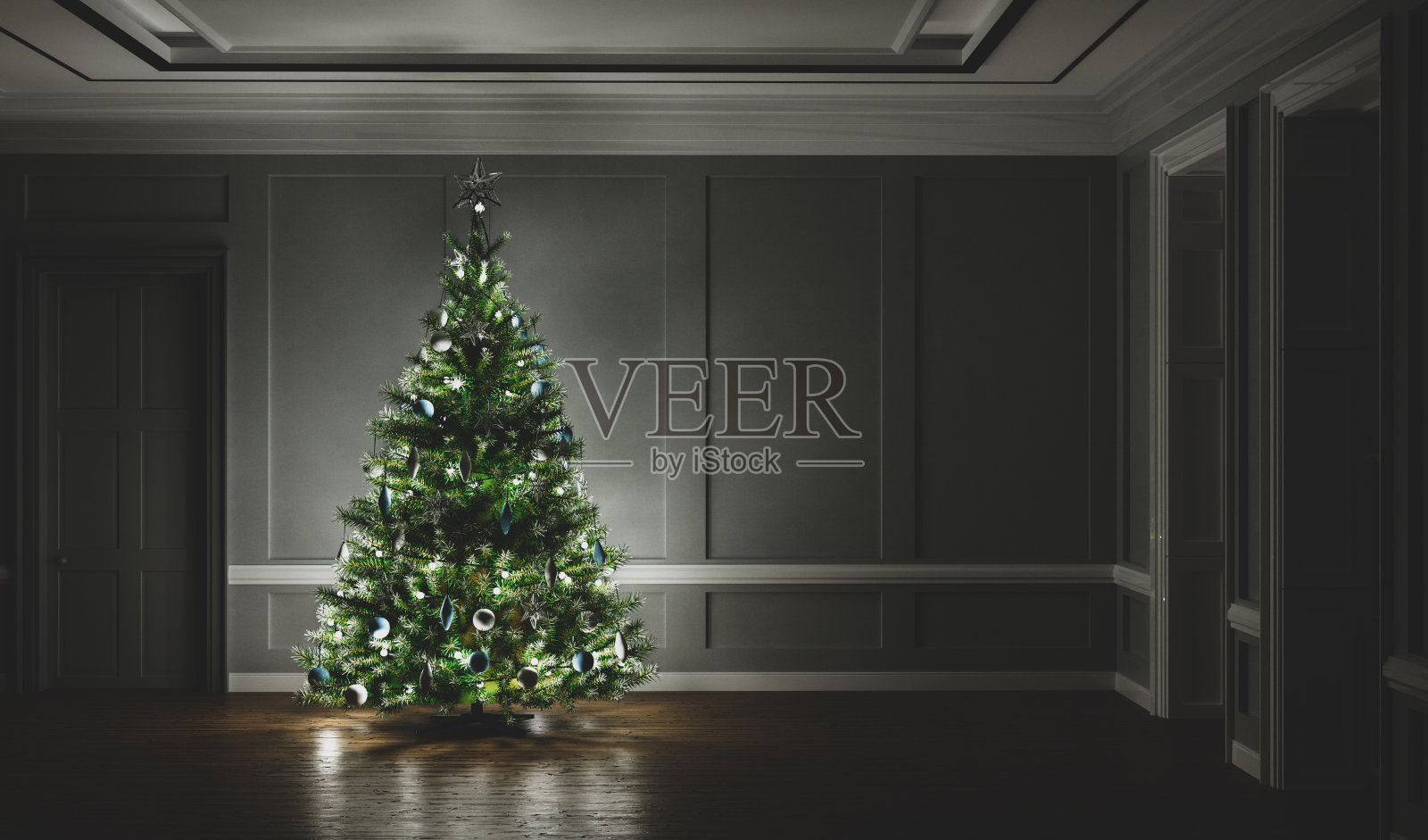 圣诞树在古典优雅的公寓照片摄影图片